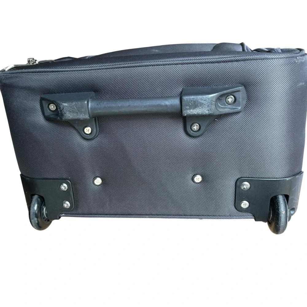 Travelpro Rolling‎ Underseat Carry On Bag Gray Luggage Telescoping Handle